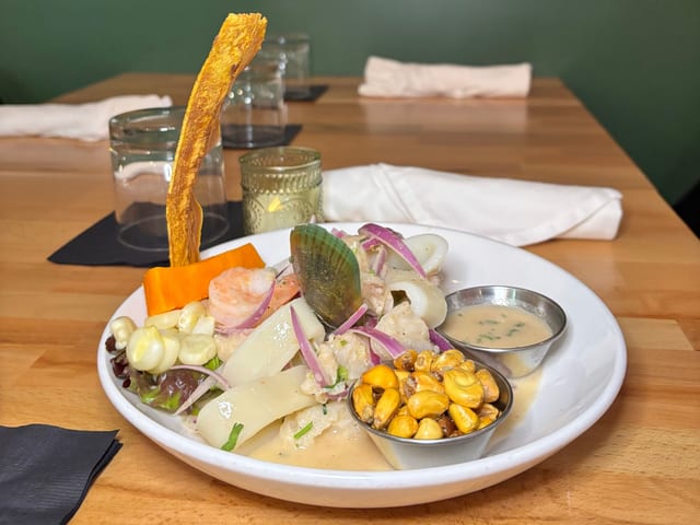 Ceviche Mixto.